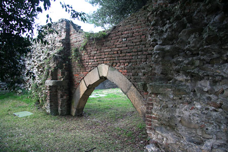 Resti Teatro Romano - Rimini